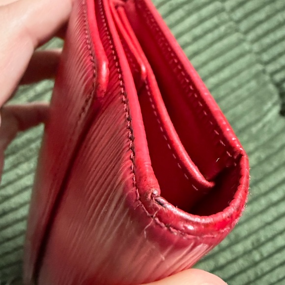 Louis Vuitton Red Epi Set - Picture 16 of 16